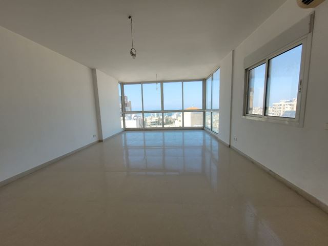 Building for sale in Jal El Dib, Metn - photo 2