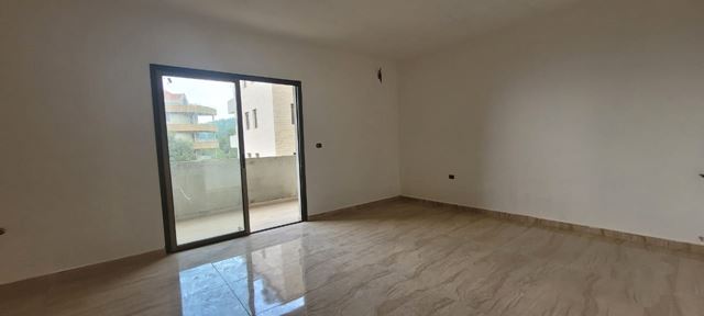 Apartment with a mountain view for sale in Broumana, Metn - photo 3