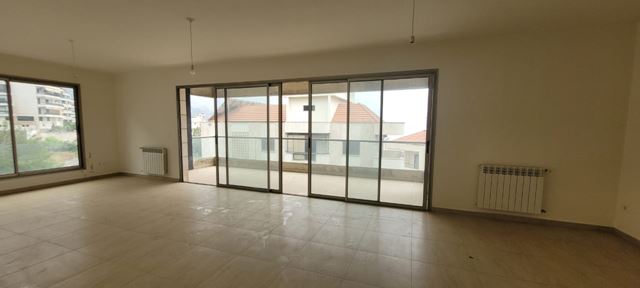 Sea-view apartment for sale in Mazraat yachouh, Metn - photo 3
