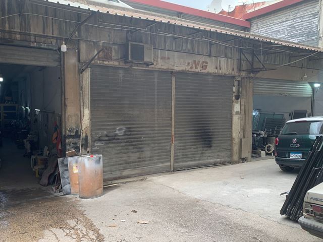 Store with a garden for sale in Metn