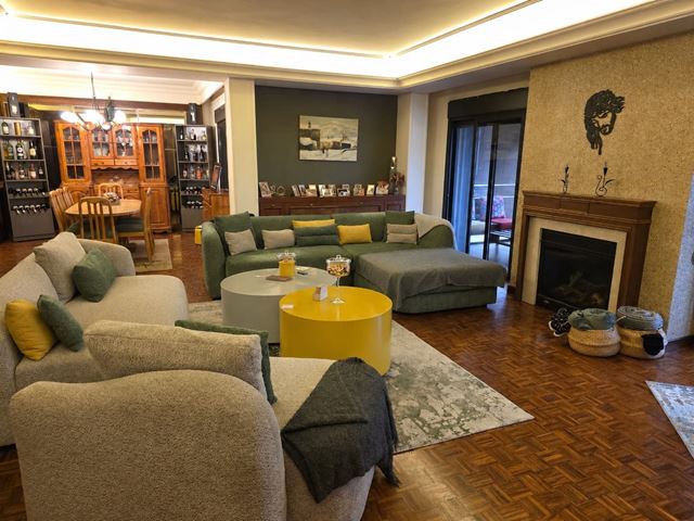 Sea-view apartment for sale in Dik El Mehde, Metn
