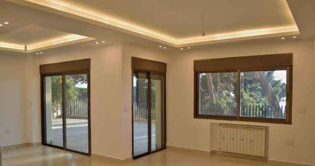 Apartment with a terrace for sale in Mansourieh, Metn - photo 3