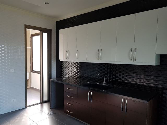 Apartment with a terrace for sale in Monteverde, Metn - photo 3