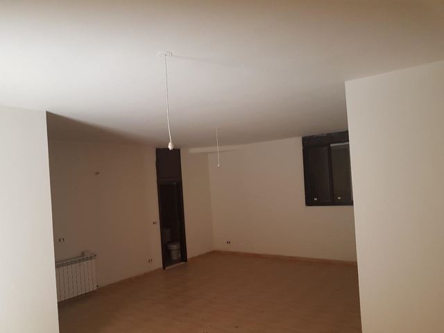 Apartment with a terrace for sale in Jdeide, Metn - photo 3