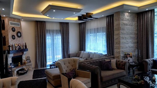 Apartment with a terrace for sale in Zahle