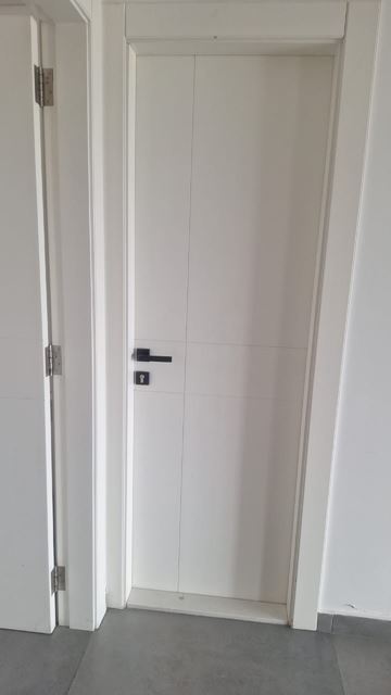 Apartment with a mountain view for sale in Achrafieh, Beirut - photo 3