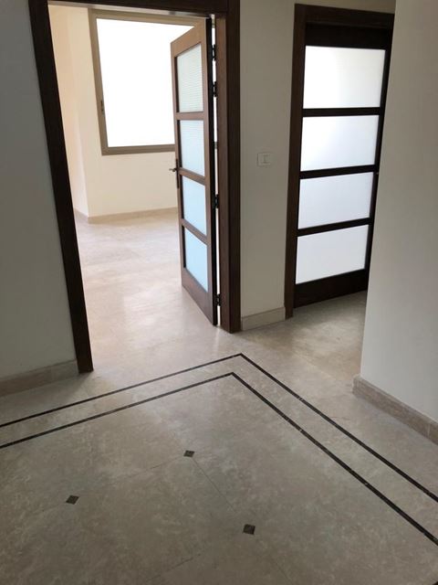 Apartment for sale in Hamra, Beirut - photo 3
