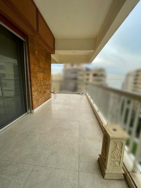Apartment for sale in Ramlet El Bayda, Beirut