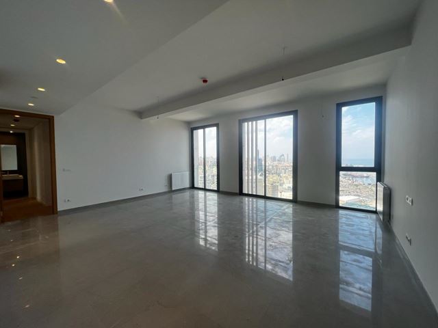 Sea-view apartment for rent in Achrafieh, Beirut