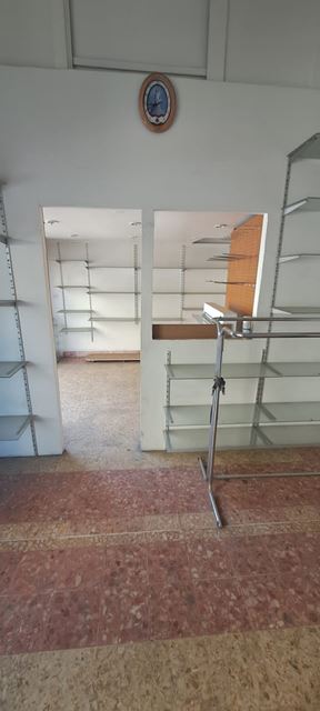 متجر للإيجار في حدث، بعبدا