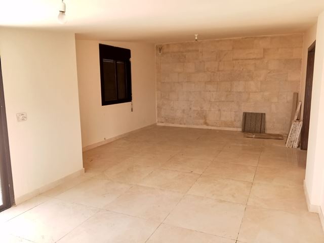 Sea-view apartment for sale in Batroun - photo 3
