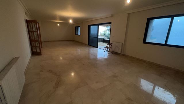 Sea-view apartment for sale in Biyada, Metn - photo 3