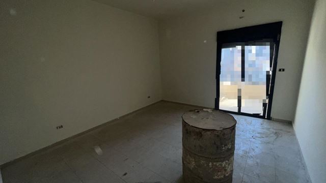Apartment with a mountain view for sale in Bauchrieh, Metn - photo 3