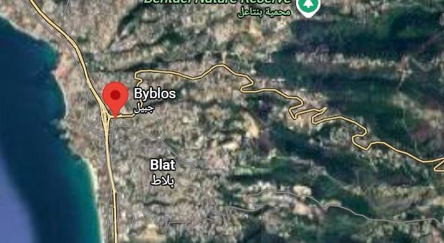 أرض بإطلالة على البحر للبيع في جبيل