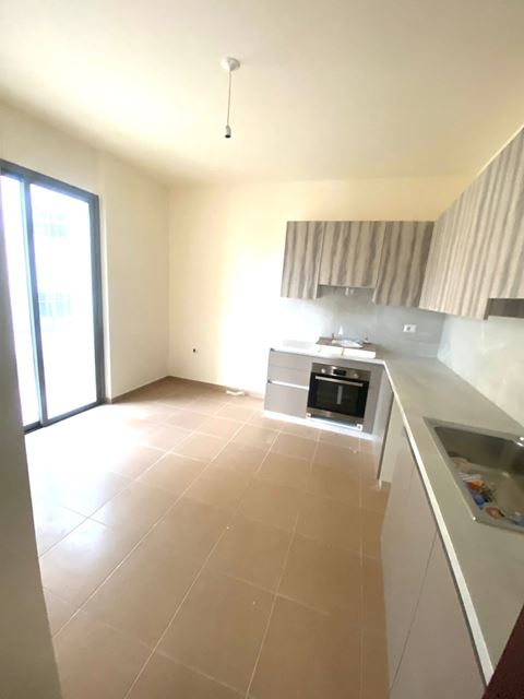 Sea-view apartment for sale in Batroun - photo 2