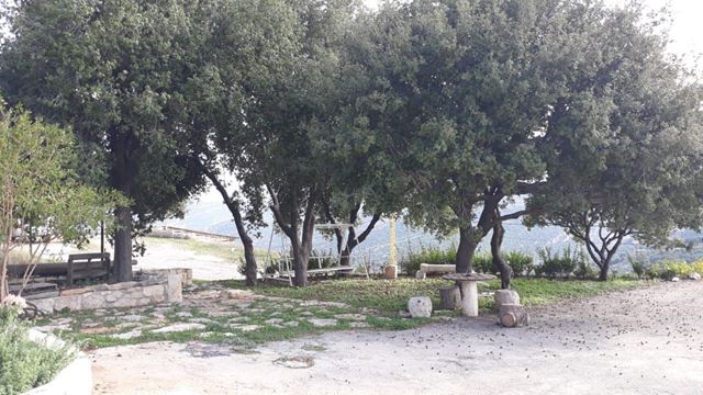 House with a terrace for sale in Batroun - photo 3