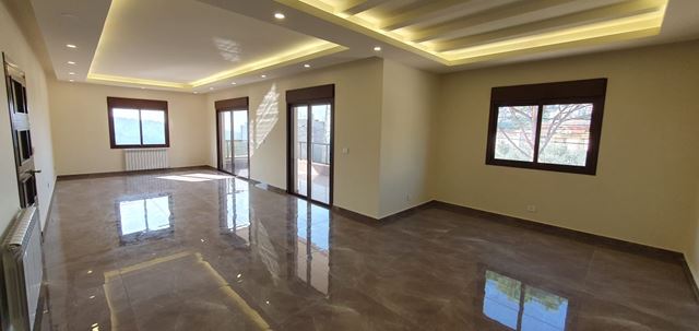 Apartment with a terrace for sale in Jeita, Keserwan