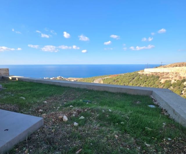 Sea-view apartment for sale in Kfar Aabida, Batroun