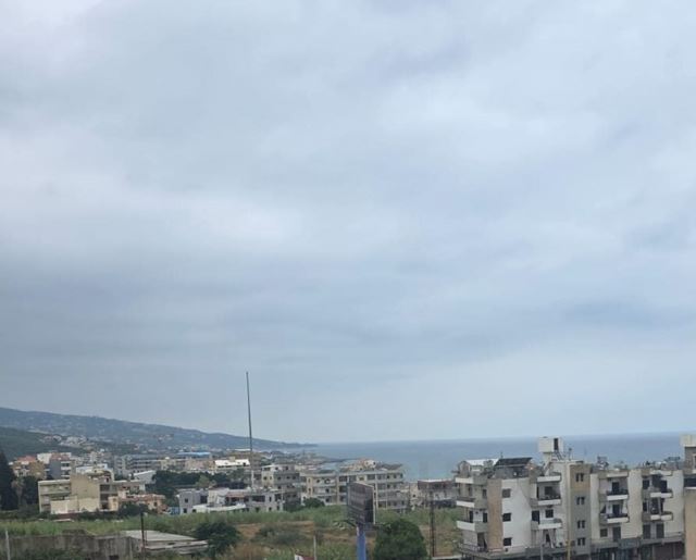 شقة بإطلالة على البحر للبيع في بترون - صورة 2