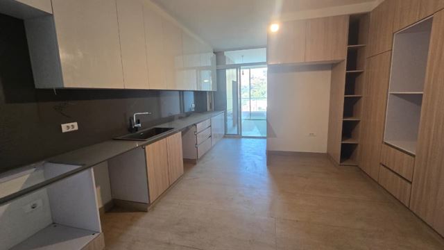 Sea-view apartment for sale in Mar Takla, Baabda - photo 2