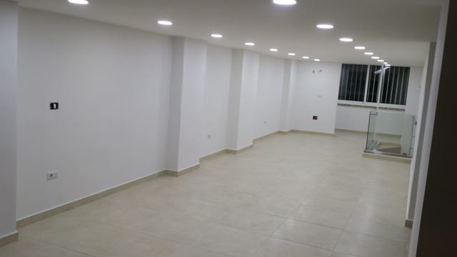 Store for rent in Jdeide, Metn - photo 2