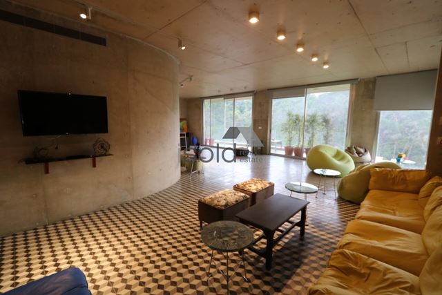 Apartment with a pool for rent in Yarzeh, Baabda - photo 2