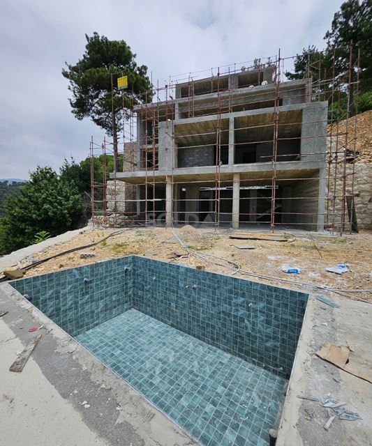 Sea-view villa for sale in Chnaniir, Keserwan - photo 3