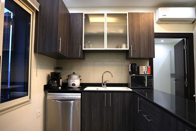 Building with a pool for rent in Bet Mery, Metn - photo 3