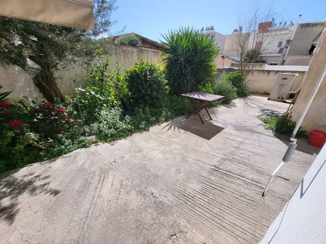 Store for sale in Athens - photo 2