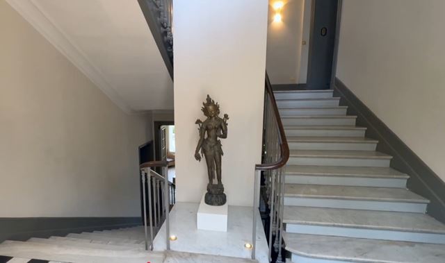 Sea-view apartment for sale in Paris - photo 3