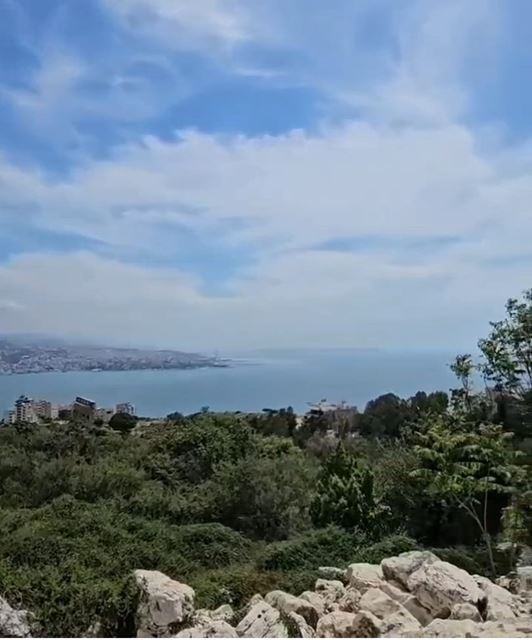 أرض بإطلالة على البحر للبيع في ادما، كسروان