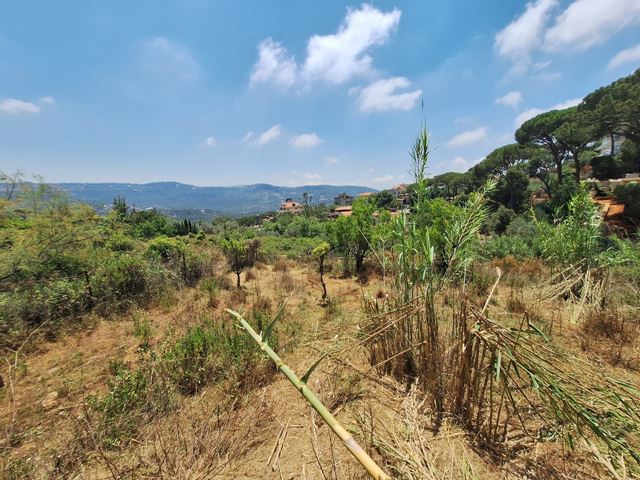 Land with a mountain view for sale in Broumana, Metn - photo 2