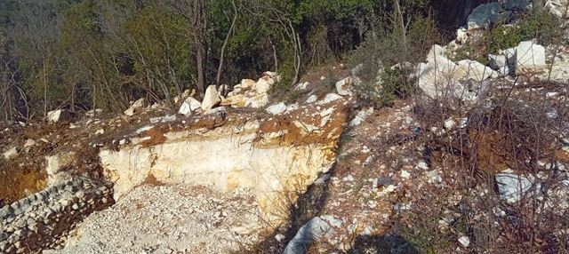 Land for sale in Mechmech, Jbeil