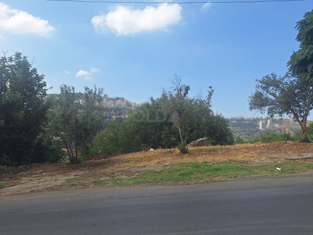 Land with a mountain view for sale in Mansourieh, Metn - photo 2