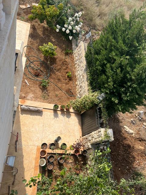 Sea-view villa for sale in Jbeil - photo 3