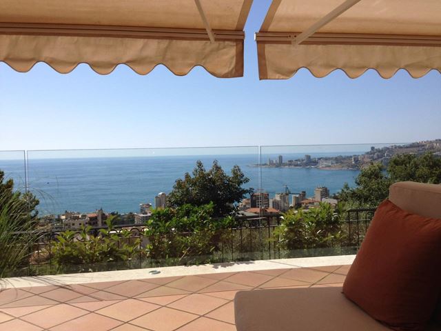 Apartment with a terrace for sale in Haret sakher, Keserwan - photo 2