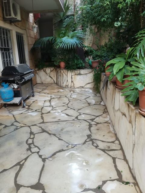 Apartment with a garden for sale in Blat, Jbeil - photo 2