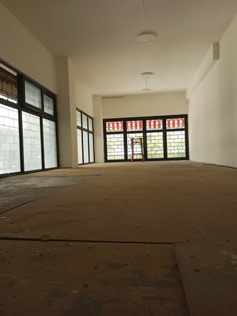 متجر للبيع في بوشريه، المتن