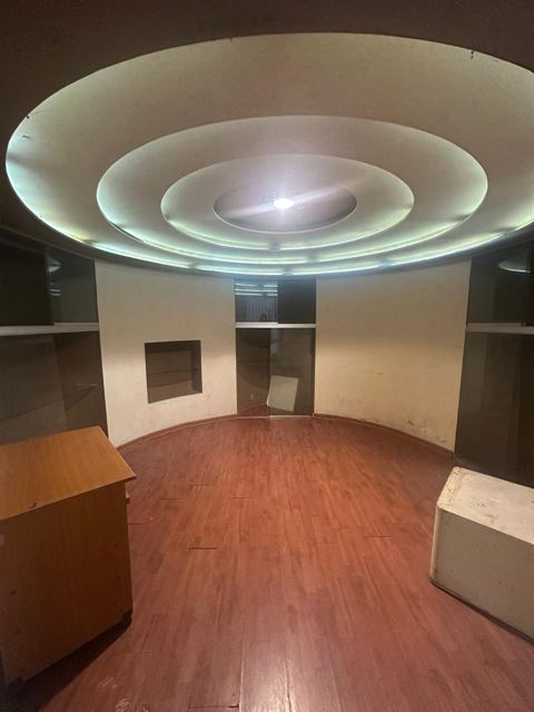 Store for rent in Hamra, Beirut