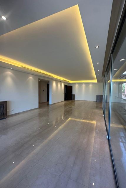 Sea-view apartment for sale in Saifi, Beirut - photo 2