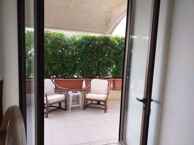Apartment with a terrace for sale in Aoukar, Metn - photo 3