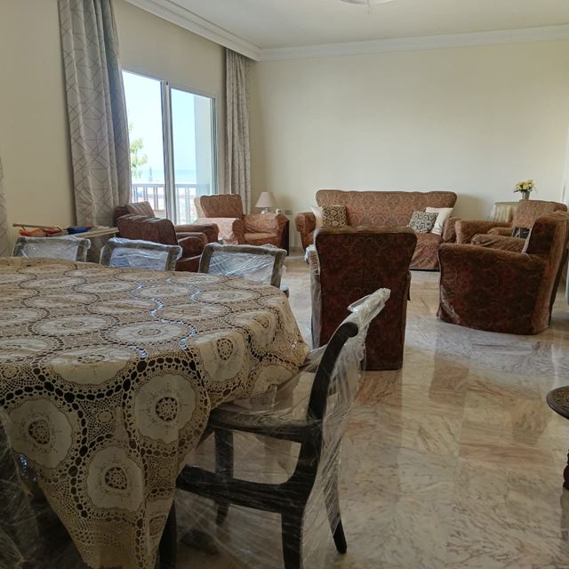 Sea-view apartment for sale in Achrafieh, Beirut - photo 2