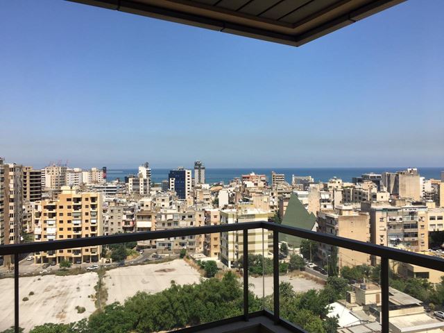 شقة للبيع في زلقة، المتن - صورة 2