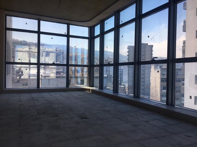 Office for sale in Zalka, Metn