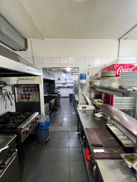 Restaurant for rent in Badaro, Beirut - photo 2