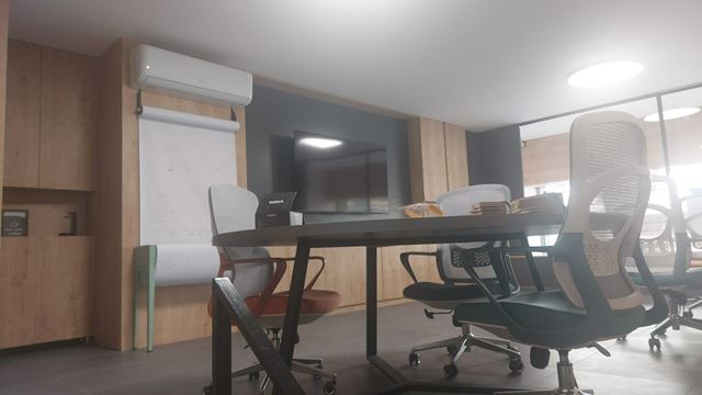 Store for rent in Ain el remaneh, Baabda - photo 2
