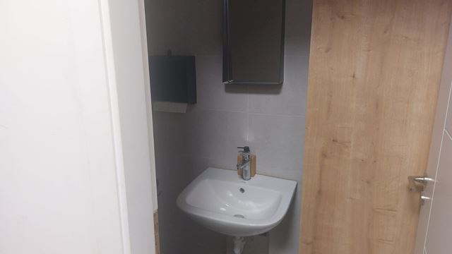 Store for rent in Ain el remaneh, Baabda - photo 3