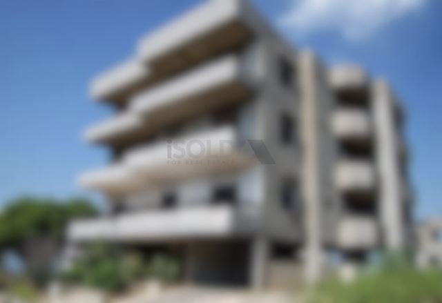 بناية للبيع في عوكر، المتن - صورة 2