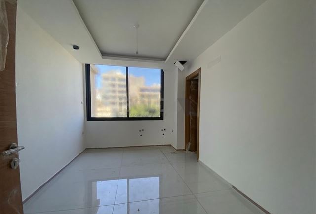 Apartment for sale in Adlieh, Beirut - photo 2