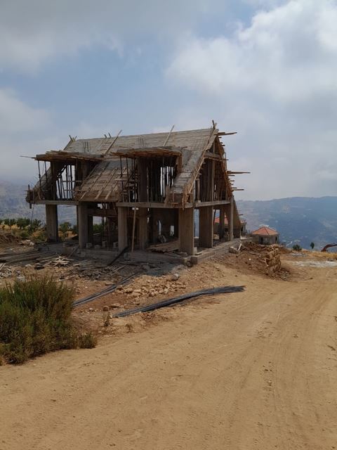 Villa with a terrace for sale in Hrajel, Keserwan - photo 3